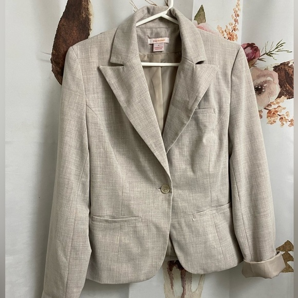 Isaac Mizrahi Jackets & Blazers - Size 4 Isaac Mizrahi blazer